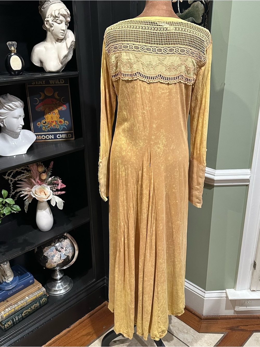 Aratta Silent Journey Bleach‑Dyed Floral Embroidered Dress – Size Small - Picture 8 of 13